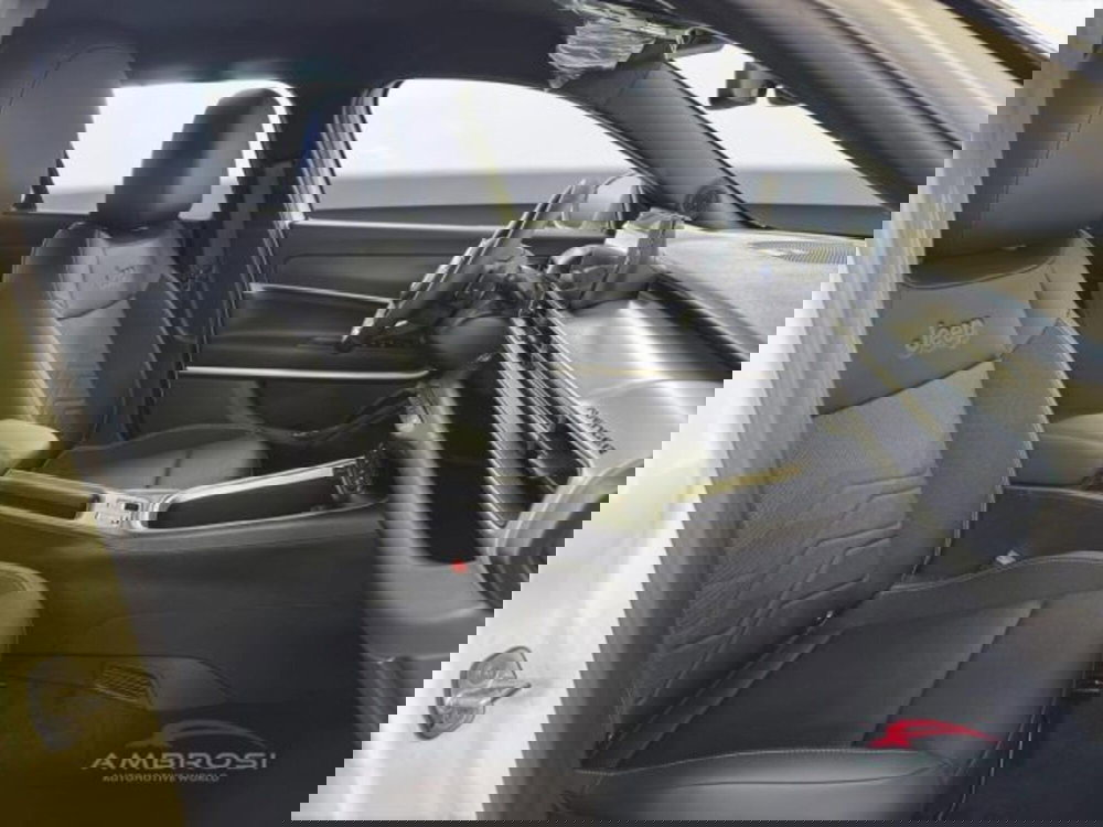 Jeep Avenger nuova a Perugia (12)