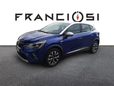 Renault Captur Plug-in Hybrid E-Tech 160 CV Intens del 2021 usata a Mirandola