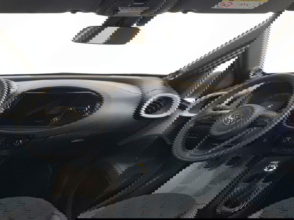 Toyota Aygo X usata a Monza e Brianza (11)