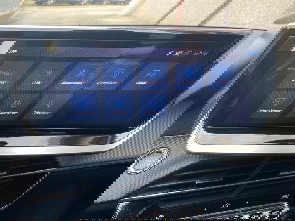 Peugeot 208 nuova a Torino (10)