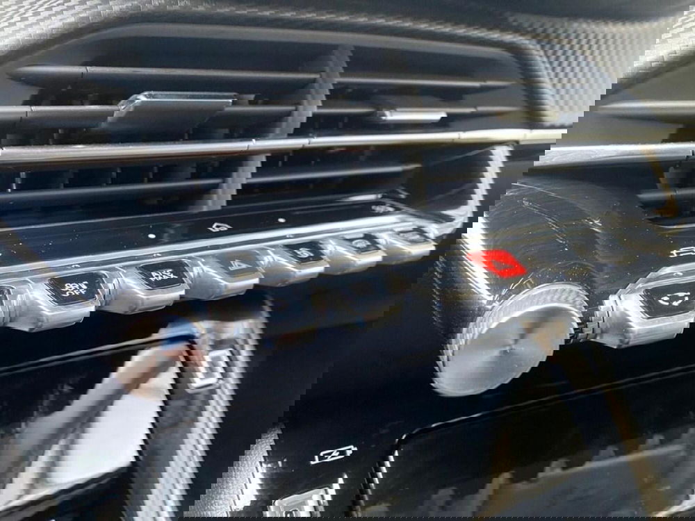 Peugeot 208 nuova a Torino (11)