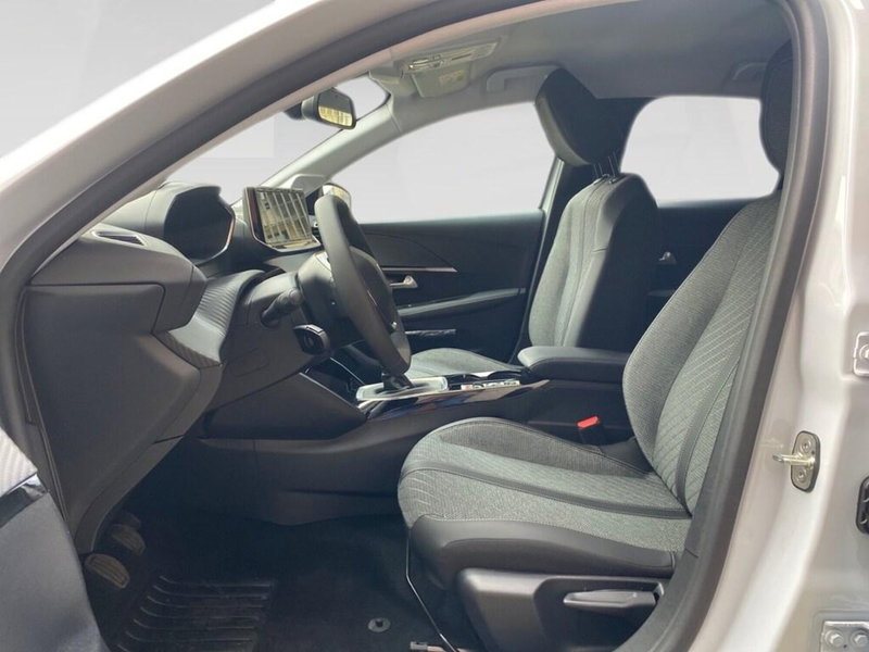 Peugeot 208 nuova a Torino (7)