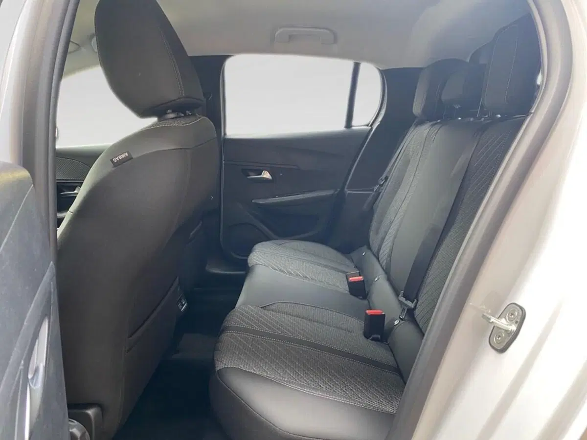 Peugeot 208 nuova a Torino (8)