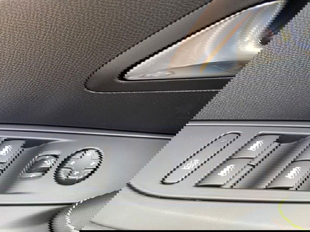 Peugeot 208 nuova a Torino (13)