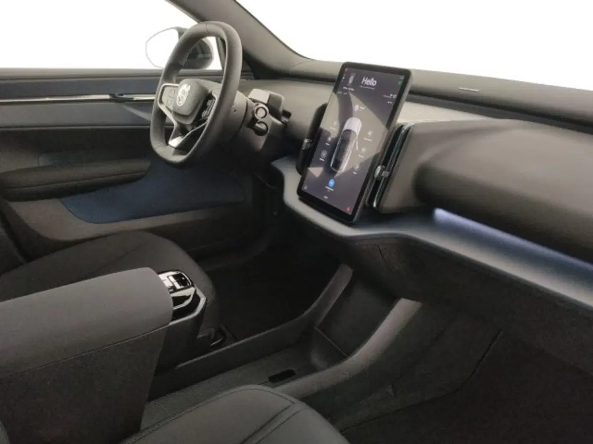 Volvo EX30 nuova a Modena (12)