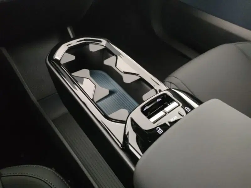 VOLVO Veicoli Commerciali EX30 nuova a Modena (20)