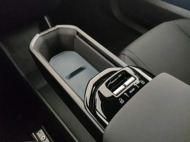VOLVO Veicoli Commerciali EX30 nuova a Modena (18)