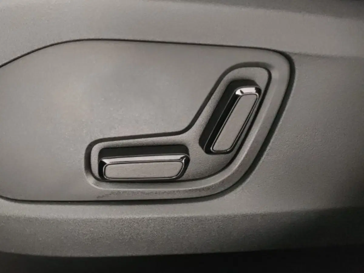 Polestar Polestar 4 nuova a Modena (16)