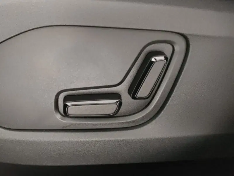Polestar Polestar 4 nuova a Modena (16)
