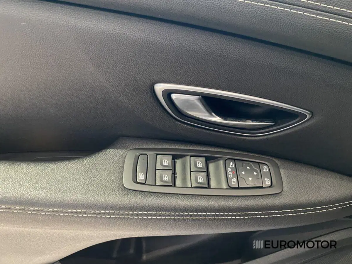 Renault Grand Scénic usata a Bari (13)
