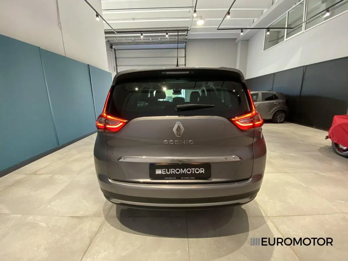 Renault Grand Scénic usata a Bari (8)