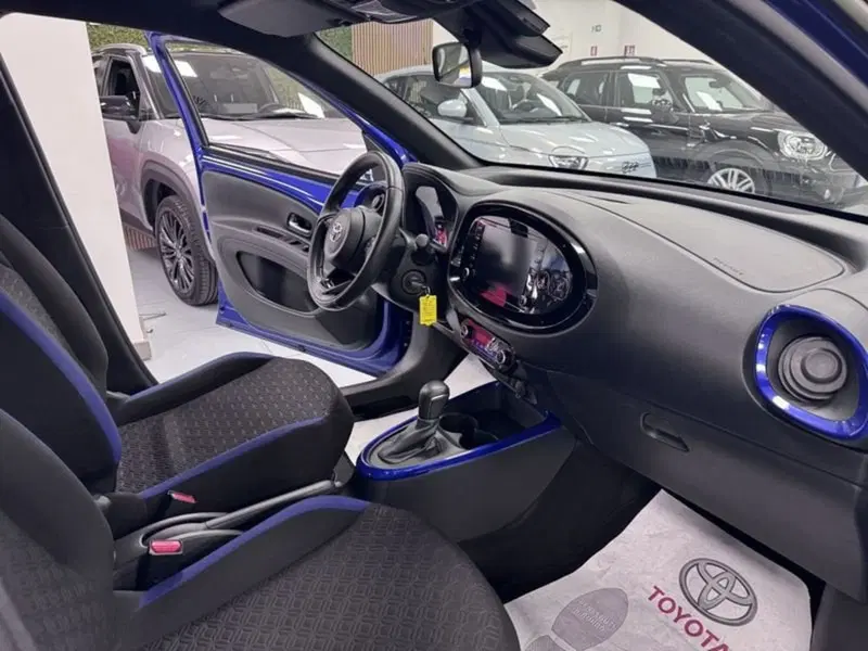 Toyota Aygo X usata a Prato (8)