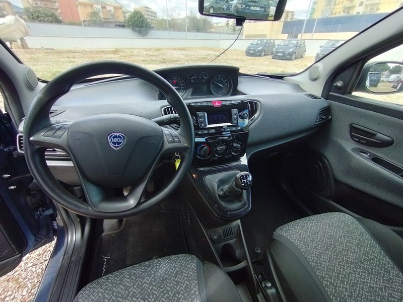 Lancia Ypsilon usata a Palermo (4)