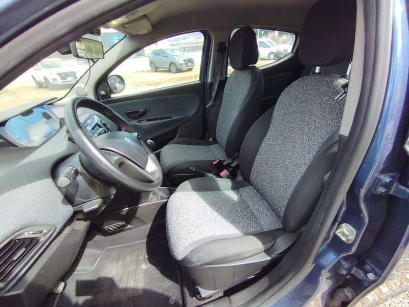 Lancia Ypsilon usata a Palermo (5)