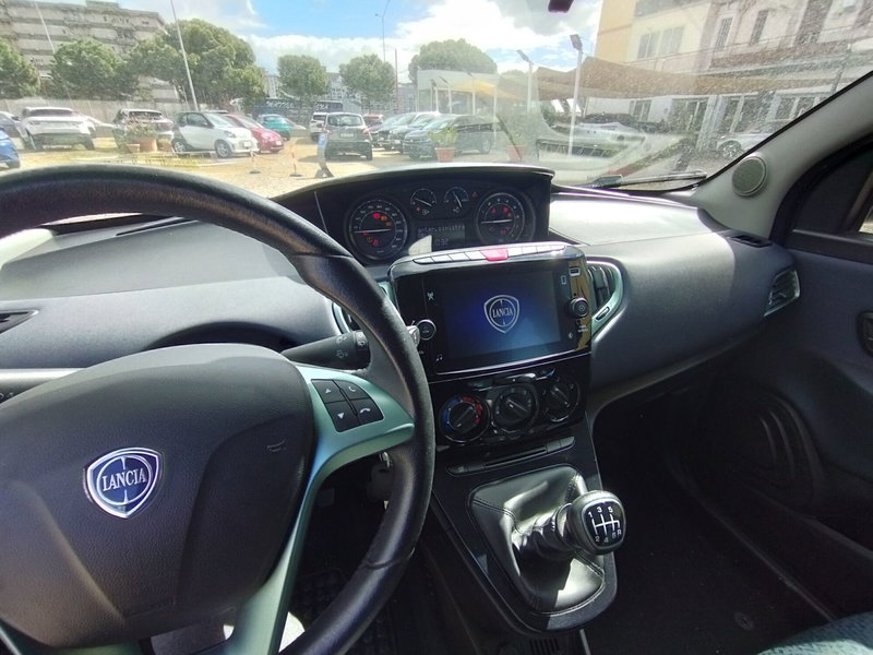 Lancia Ypsilon usata a Palermo (4)