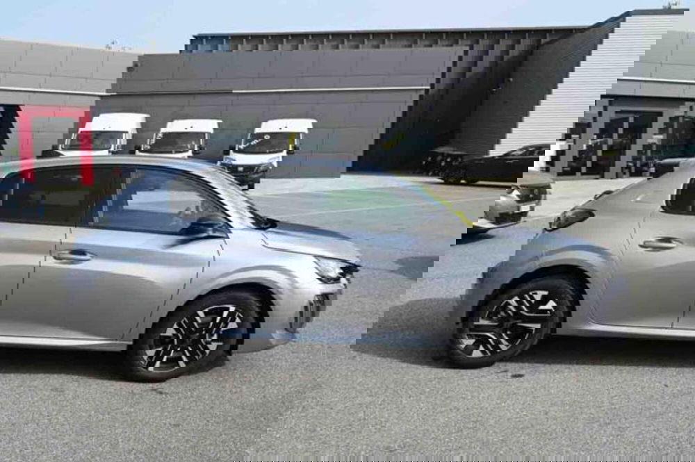 Peugeot 208 nuova a Torino (4)