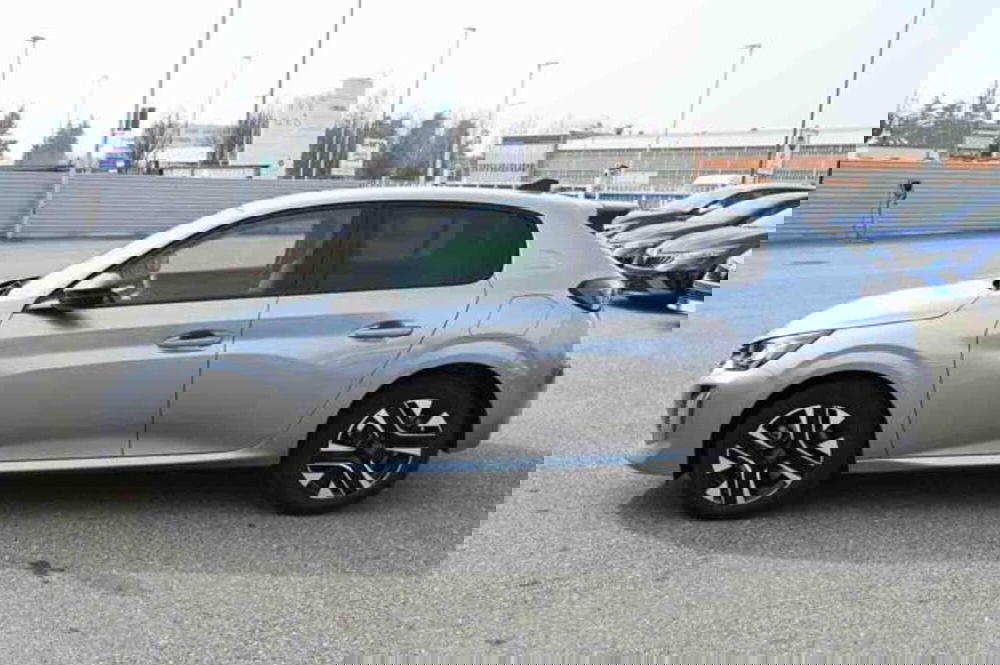 Peugeot 208 nuova a Torino (8)