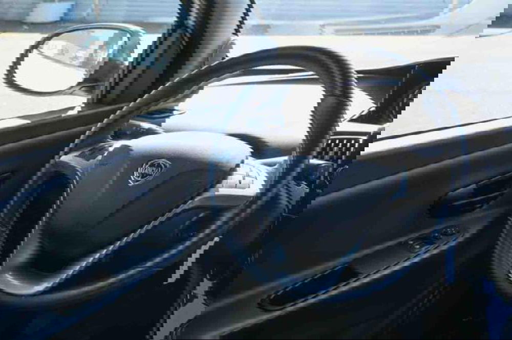 Lancia Ypsilon usata a Torino (16)