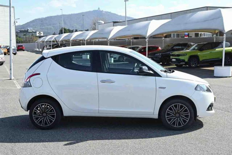 Lancia Ypsilon usata a Torino (4)
