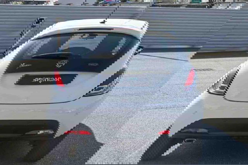 Lancia Ypsilon usata a Torino (6)