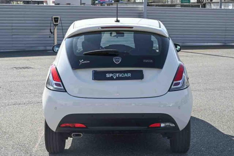 Lancia Ypsilon usata a Torino (6)