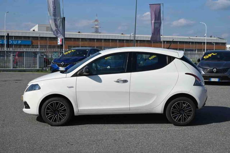 Lancia Ypsilon usata a Torino (8)
