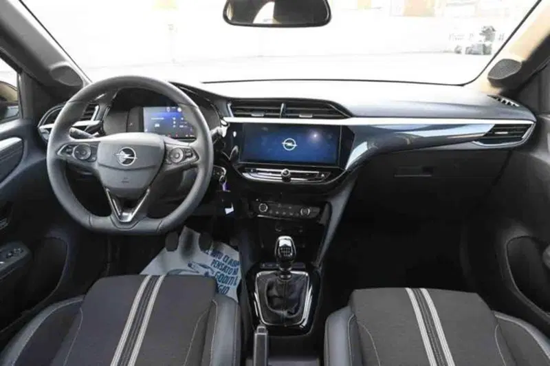 Opel Corsa usata a Torino (11)