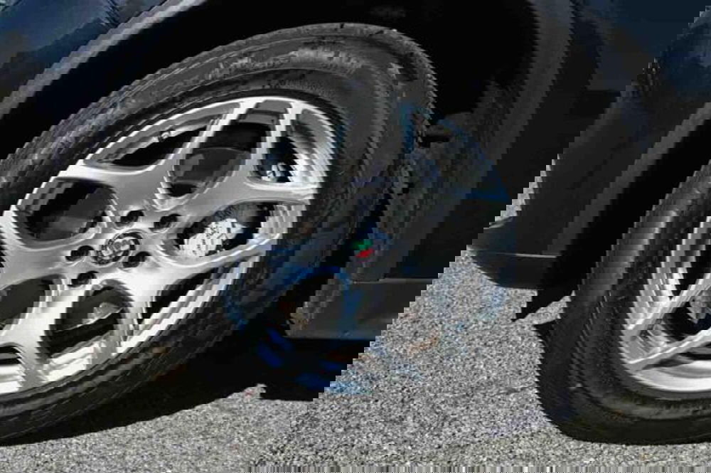 Alfa Romeo Stelvio usata a Torino (11)