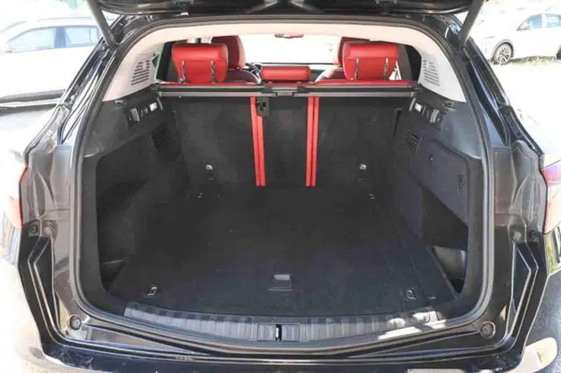 Alfa Romeo Stelvio usata a Torino (9)