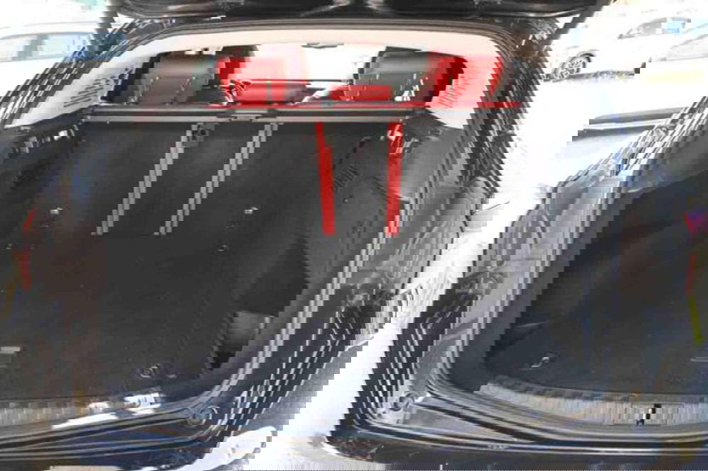 Alfa Romeo Stelvio usata a Torino (9)