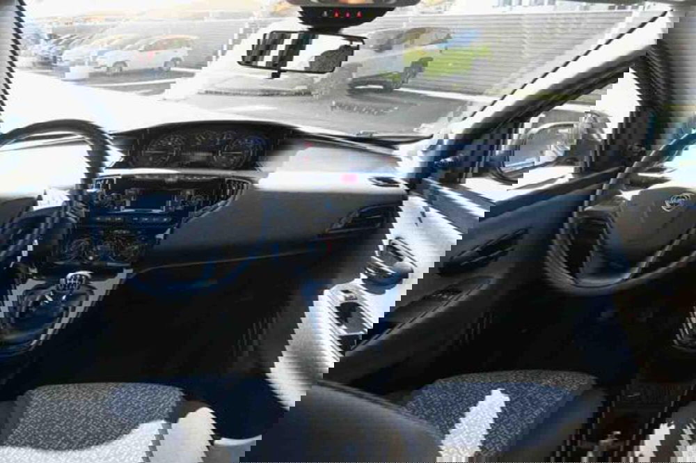 Lancia Ypsilon usata a Torino (11)