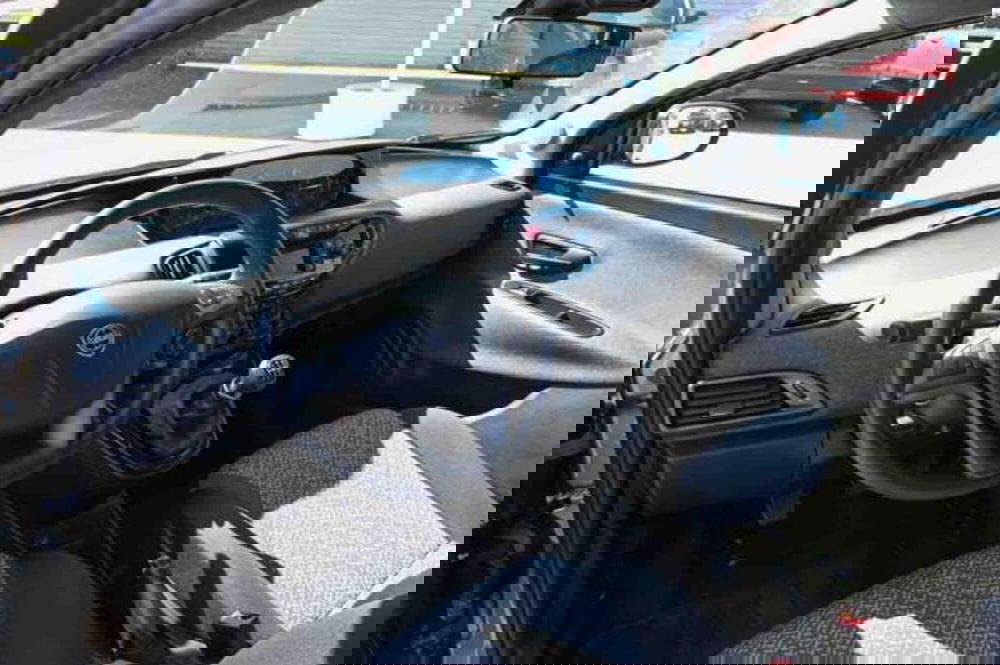 Lancia Ypsilon usata a Torino (12)