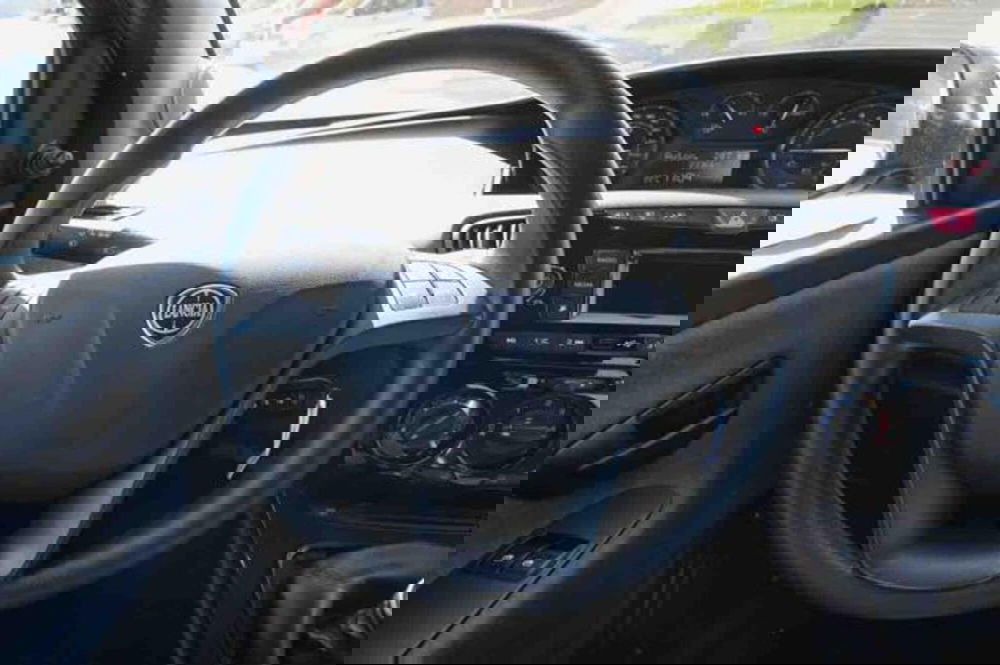 Lancia Ypsilon usata a Torino (16)