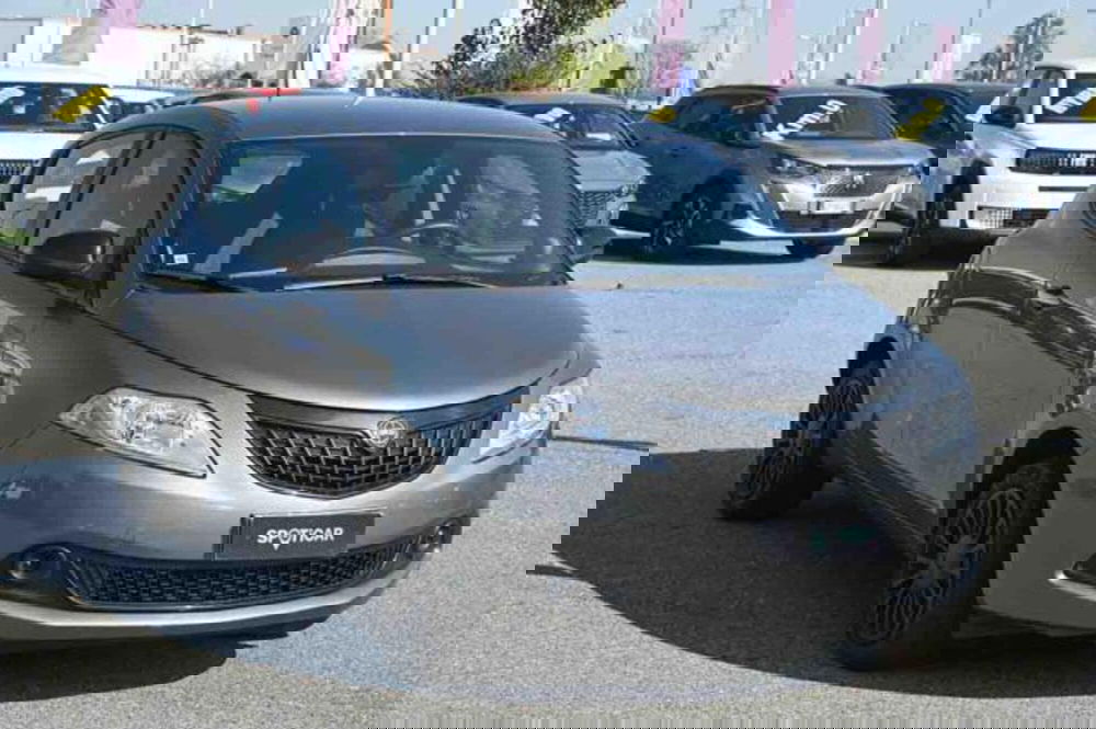 Lancia Ypsilon usata a Torino (3)