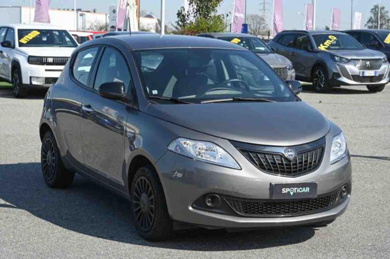 Lancia Ypsilon usata a Torino (3)
