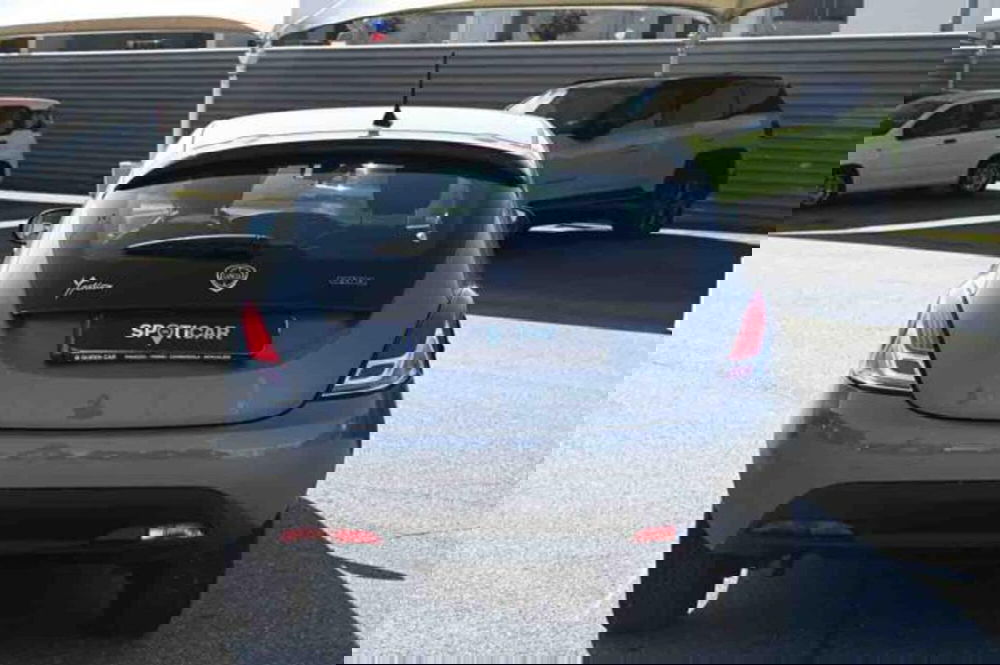 Lancia Ypsilon usata a Torino (6)