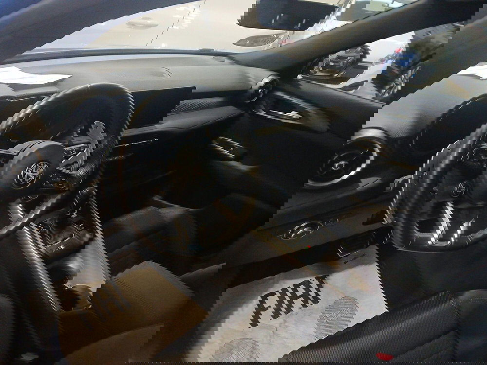 Alfa Romeo Tonale usata a Lecce (15)