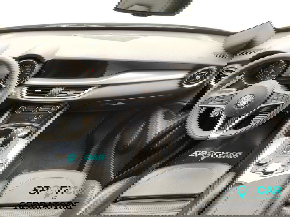 Alfa Romeo Stelvio usata a Como (7)