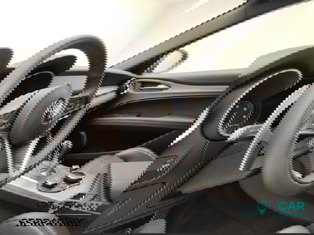 Alfa Romeo Stelvio usata a Como (9)