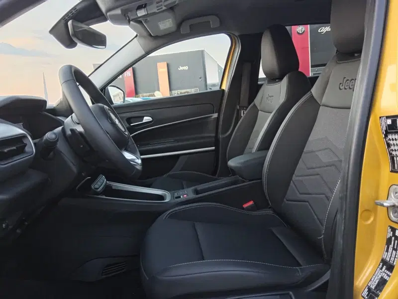 Jeep Avenger usata a Alessandria (11)
