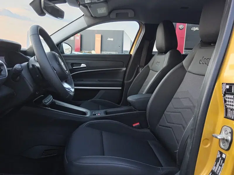 Jeep Avenger usata a Alessandria (12)
