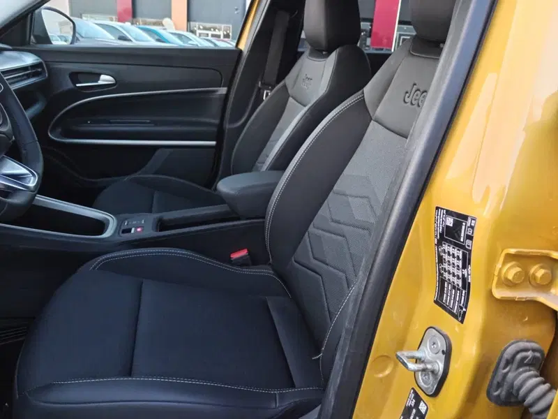 Jeep Avenger usata a Alessandria (13)