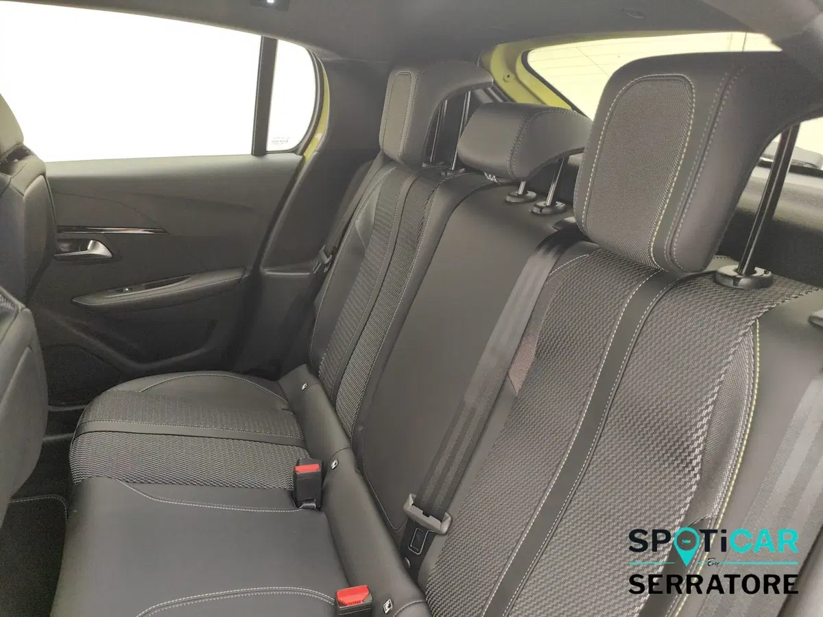 Peugeot 208 usata a Como (13)