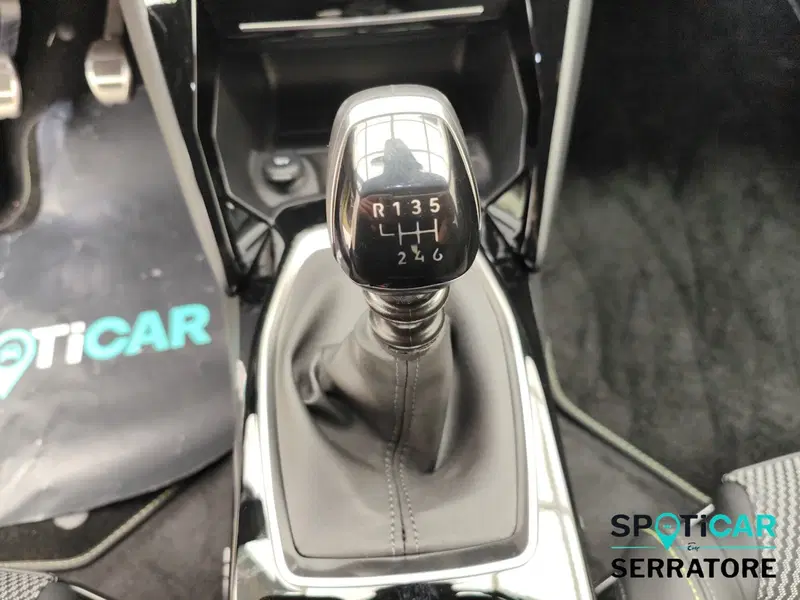 Peugeot 208 usata a Como (18)