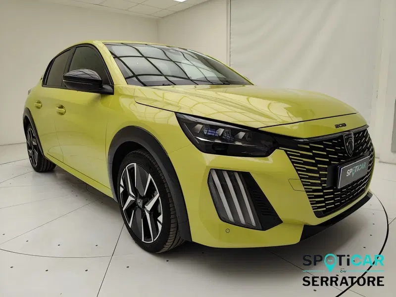 Peugeot 208 usata a Como (3)