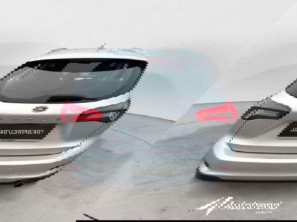 Ford Focus Station Wagon usata a Bari (4)
