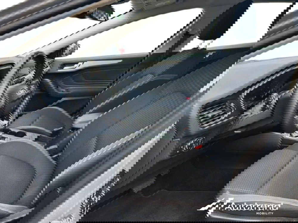 Ford Focus Station Wagon usata a Bari (5)