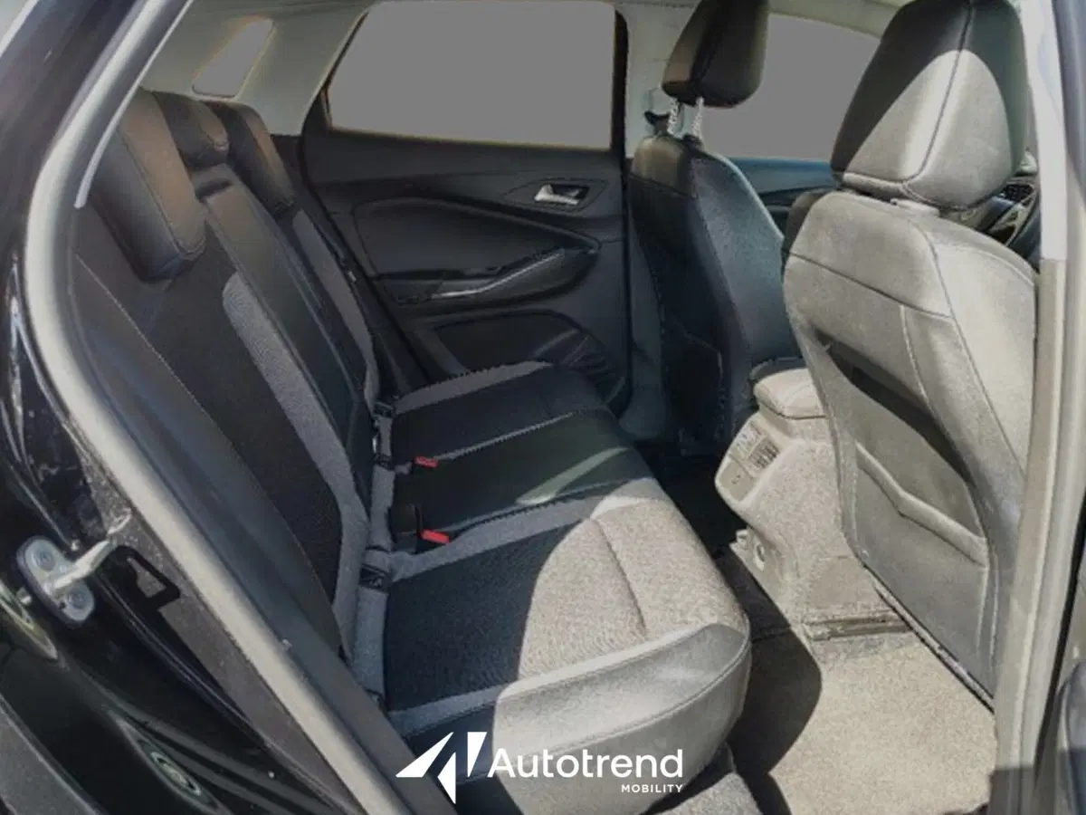 Opel Grandland X usata a Bari (6)