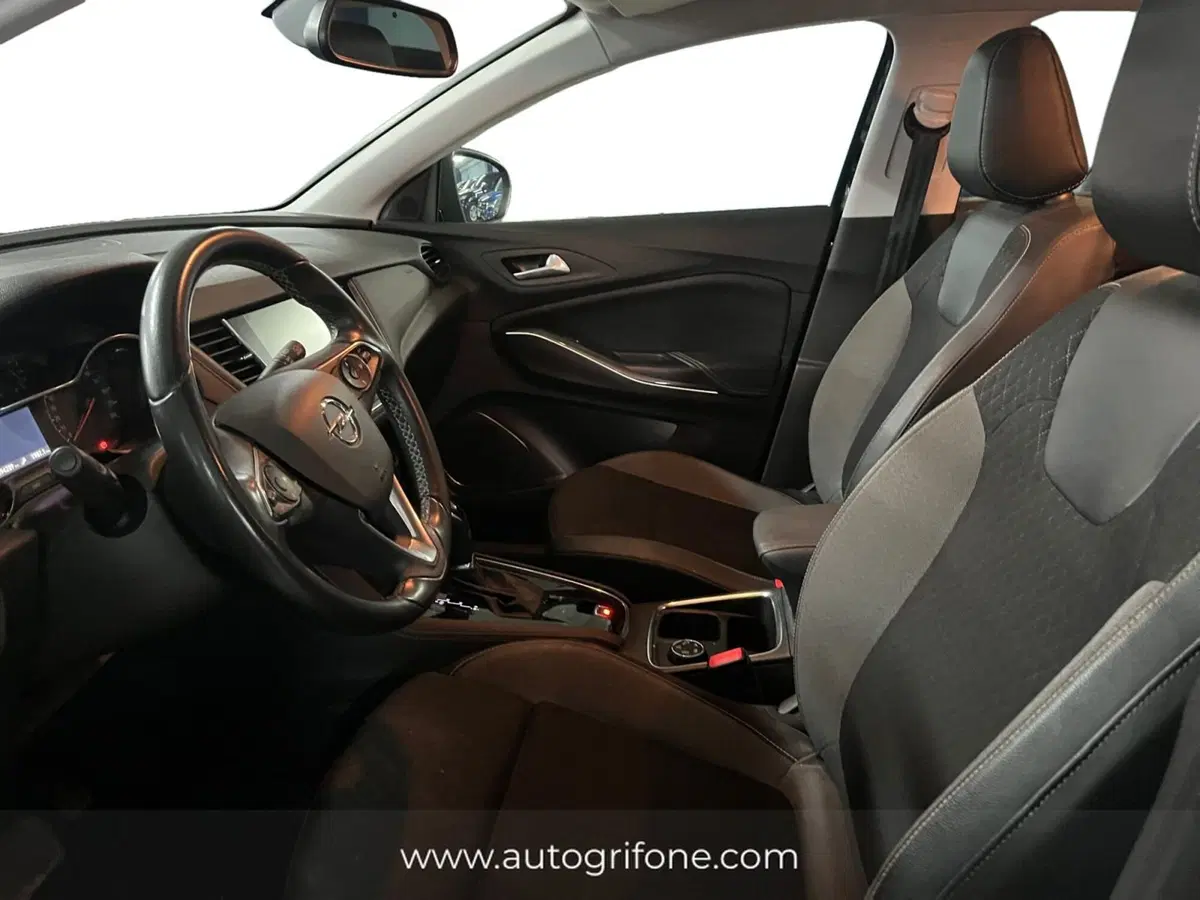 Opel Grandland X usata a Modena (9)