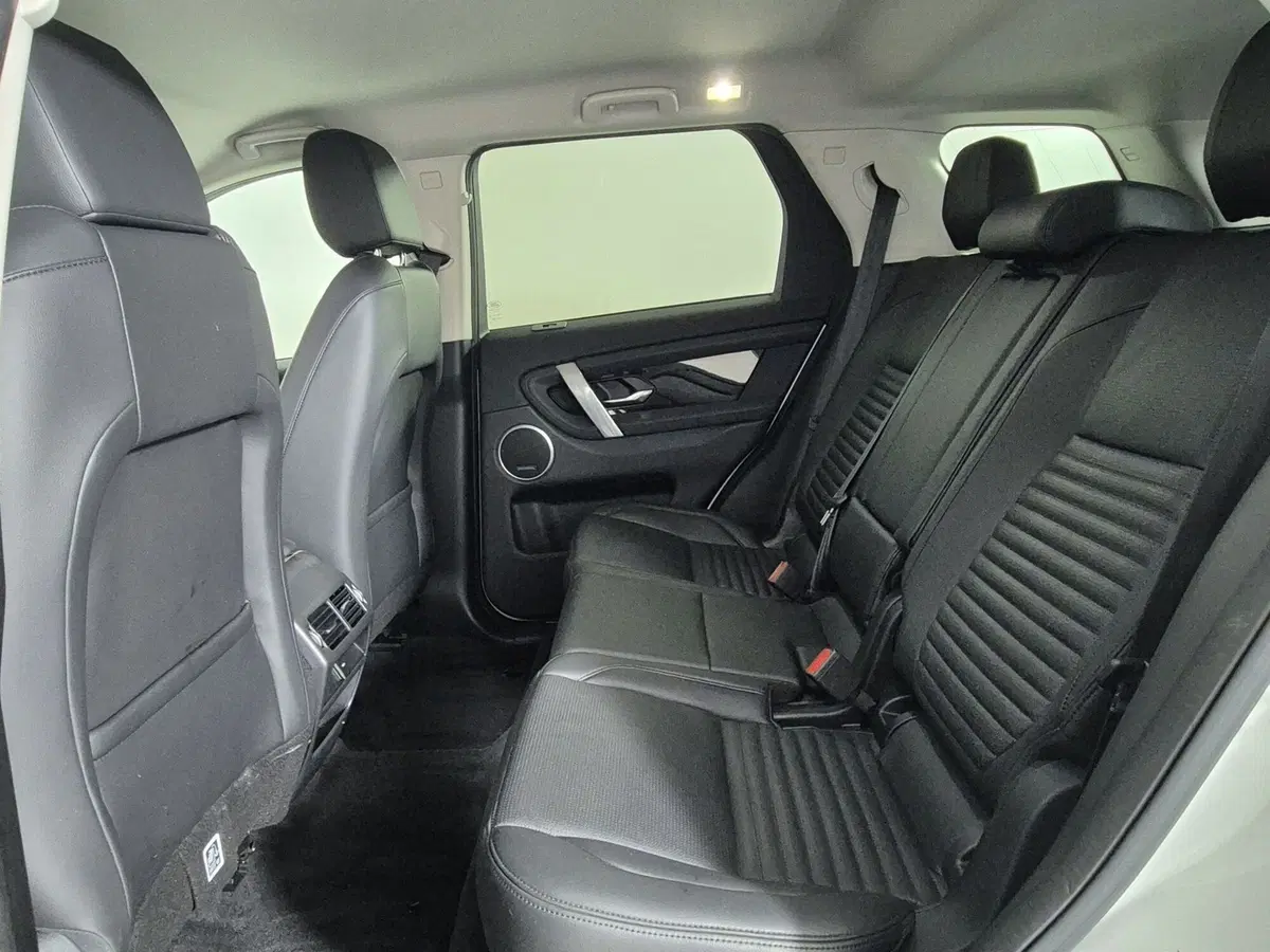 Land Rover Discovery Sport usata a Torino (5)